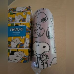Snoopy plush blanket by Berkshire - Brand New Sealed - lavender color